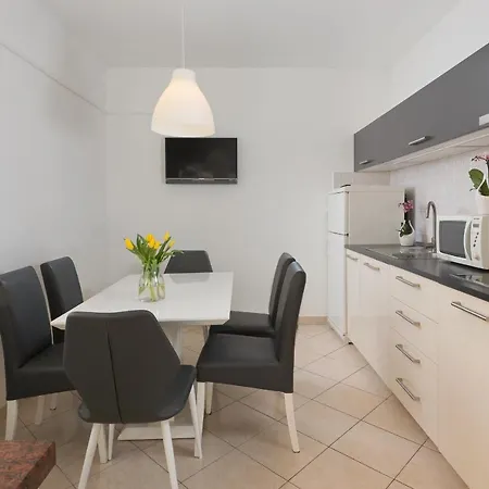 Marina Apartment Rabac Exterior photo